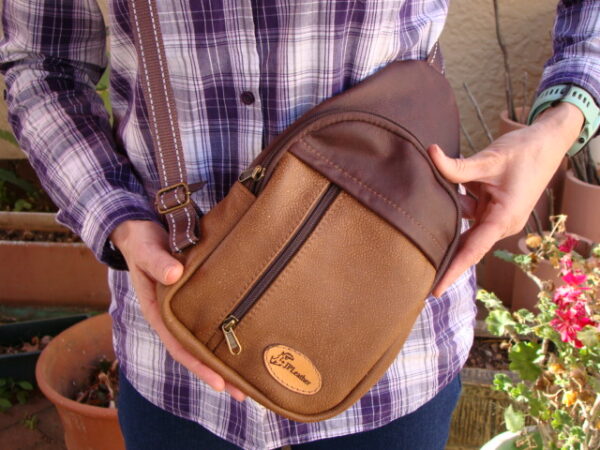 Gilly Cross body