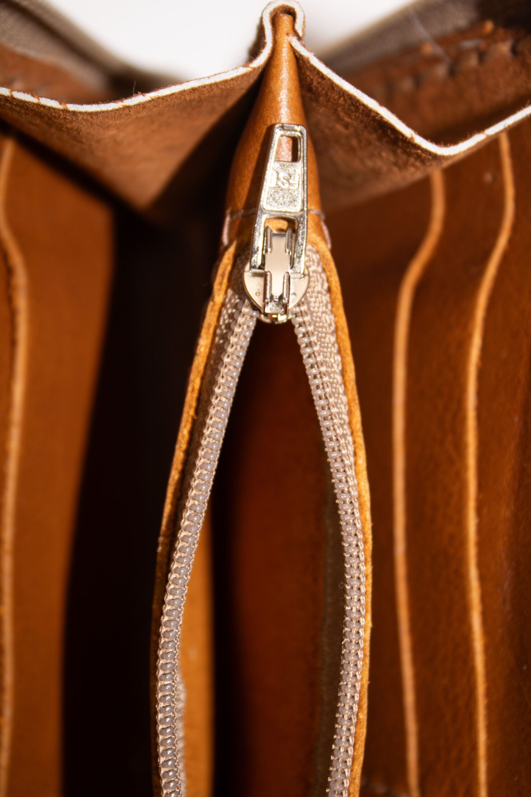 Ladies Long Wallet - Image 4